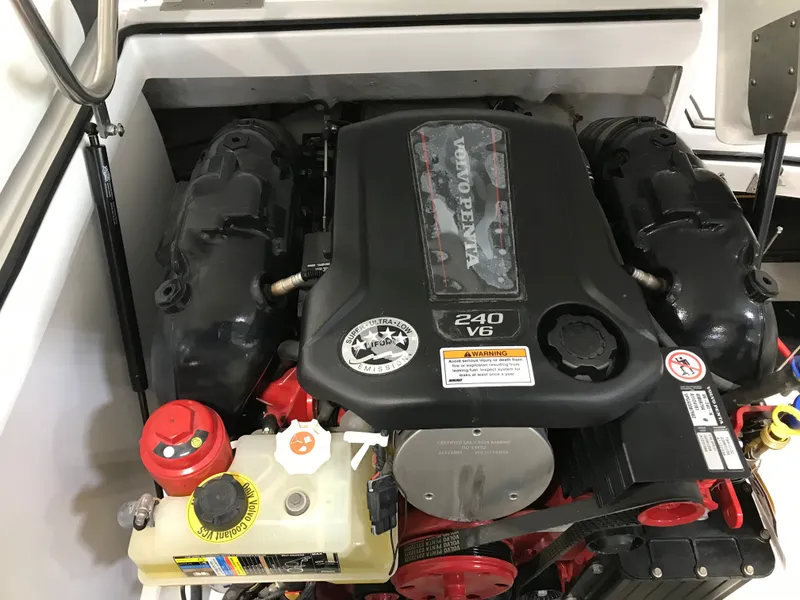 Slide: The Image of Cobalt 220S 2024 - 12