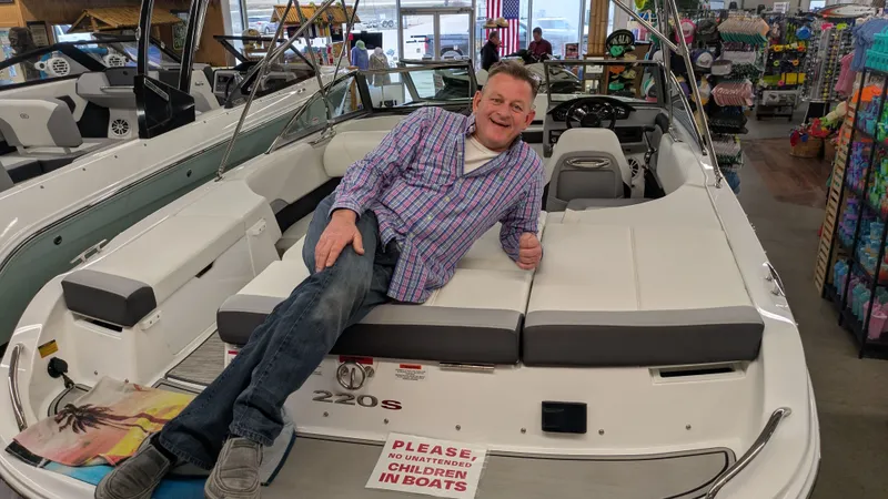 Slide: The Image of Cobalt 220S 2024 - 14