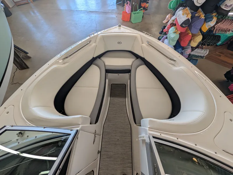 Slide: The Image of Cobalt 220S 2024 - 20