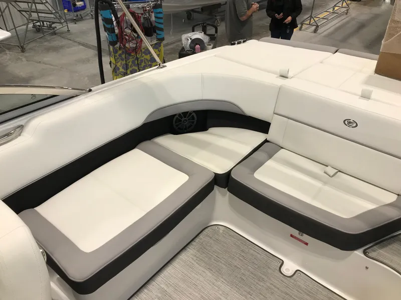 Slide: The Image of Cobalt 220S 2024 - 8