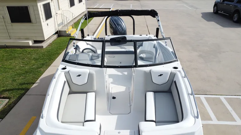 Slide: The Image of Starcraft SVX 190 OB 2024 - 18