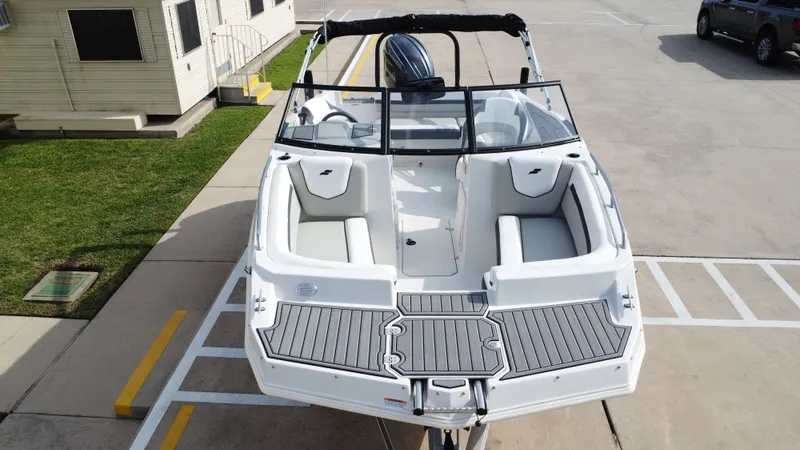 Slide: The Image of Starcraft SVX 190 OB 2024 - 28