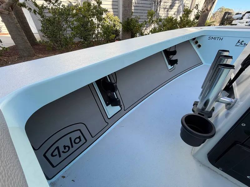 Slide: The Image of Interior view of a 2021 Maverick 17 HPX-S boat. - 21