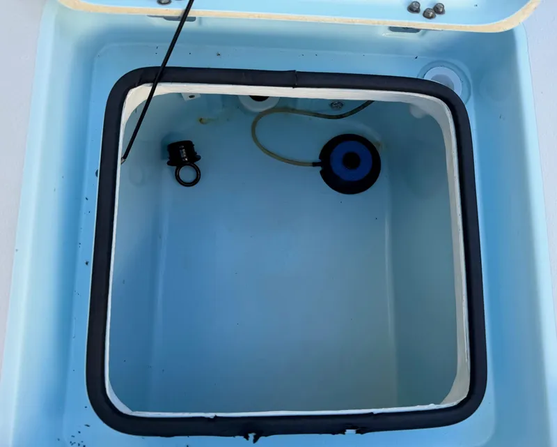 Slide: The Image of Interior view of a Maverick 17 HPX-S 2021 boat cooler. - 24
