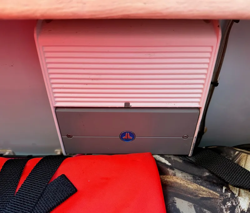 Slide: The Image of Close-up of a Maverick 17 HPX-S 2021 boat component. - 26