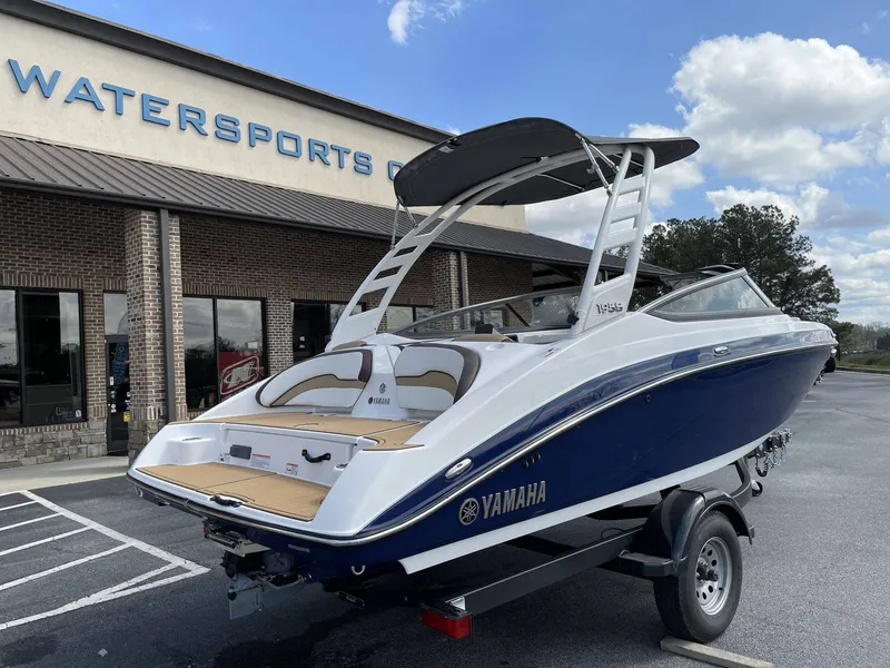 Slide: The Image of Yamaha 195S 2022 - 11