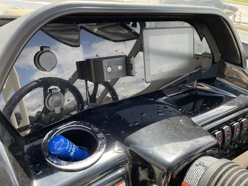 Slide: The Image of Yamaha 195S 2022 - 20