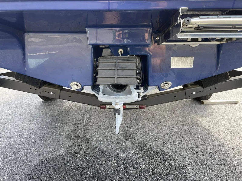 Slide: The Image of Yamaha 195S 2022 - 6