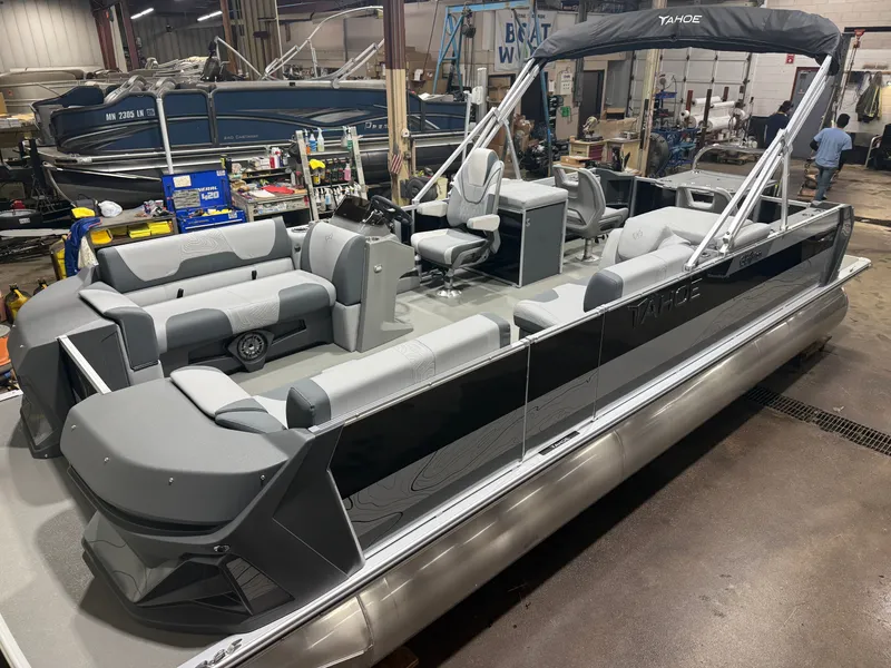 The Image of Tahoe GEOfish 2385 Rear Fish Tritoon & Honda 4-Stroke EFI 2026 - undefined