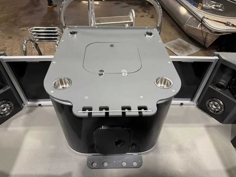 Slide: The Image of Tahoe GEOfish 2385 Rear Fish Tritoon & Honda 4-Stroke EFI 2026 - 24