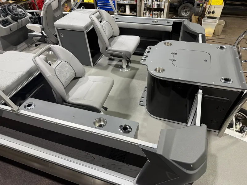 Slide: The Image of Tahoe GEOfish 2385 Rear Fish Tritoon & Honda 4-Stroke EFI 2026 - 4