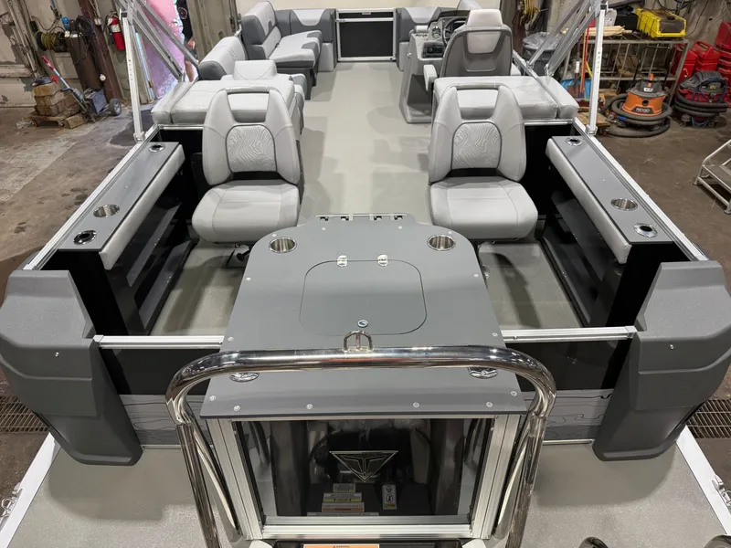 Slide: The Image of Tahoe GEOfish 2385 Rear Fish Tritoon & Honda 4-Stroke EFI 2026 - 5