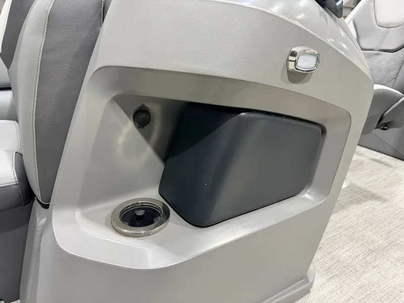 Slide: The Image of Avalon LSZ 2385 Quad Lounge Pontoon & 115HP Yamaha -$35,995 2023 - 20