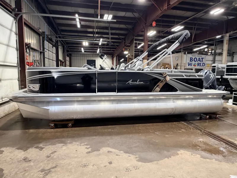 Slide: The Image of Avalon LSZ 2385 Quad Lounge Pontoon & 115HP Yamaha -$35,995 2023 - 27