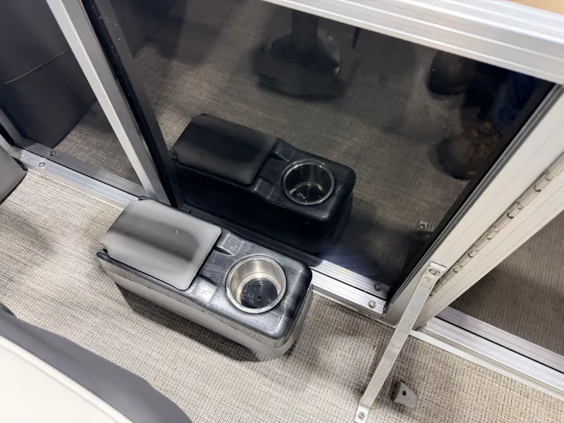 Slide: The Image of Avalon LSZ 2385 Quad Lounge Pontoon & 115HP Yamaha -$35,995 2023 - 30