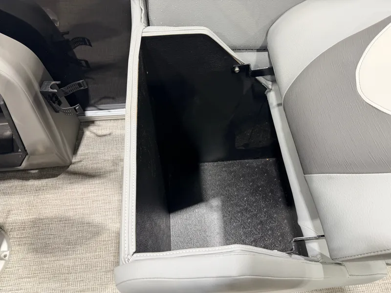 Slide: The Image of Avalon LSZ 2385 Quad Lounge Pontoon & 115HP Yamaha -$35,995 2023 - 36