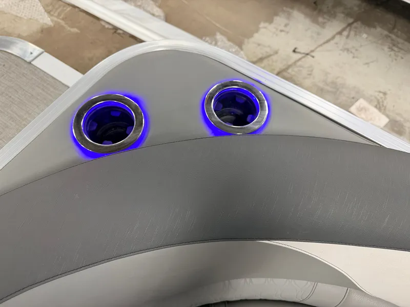 Slide: The Image of Avalon LSZ 2385 Quad Lounge Pontoon & 115HP Yamaha -$35,995 2023 - 39