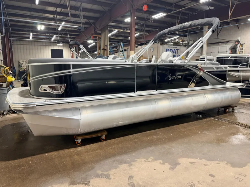 Slide: The Image of Avalon LSZ 2385 Quad Lounge Pontoon & 115HP Yamaha -$35,995 2023 - 42