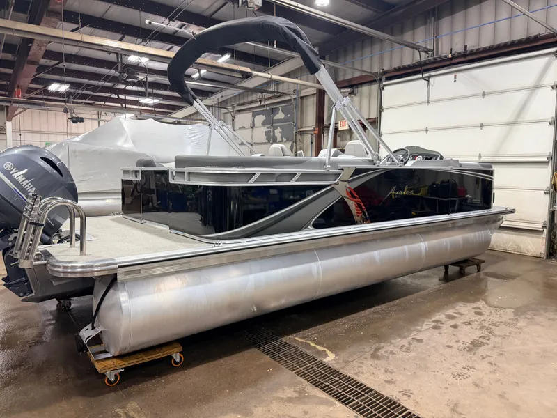 Slide: The Image of Avalon LSZ 2385 Quad Lounge Pontoon & 115HP Yamaha -$35,995 2023 - 47