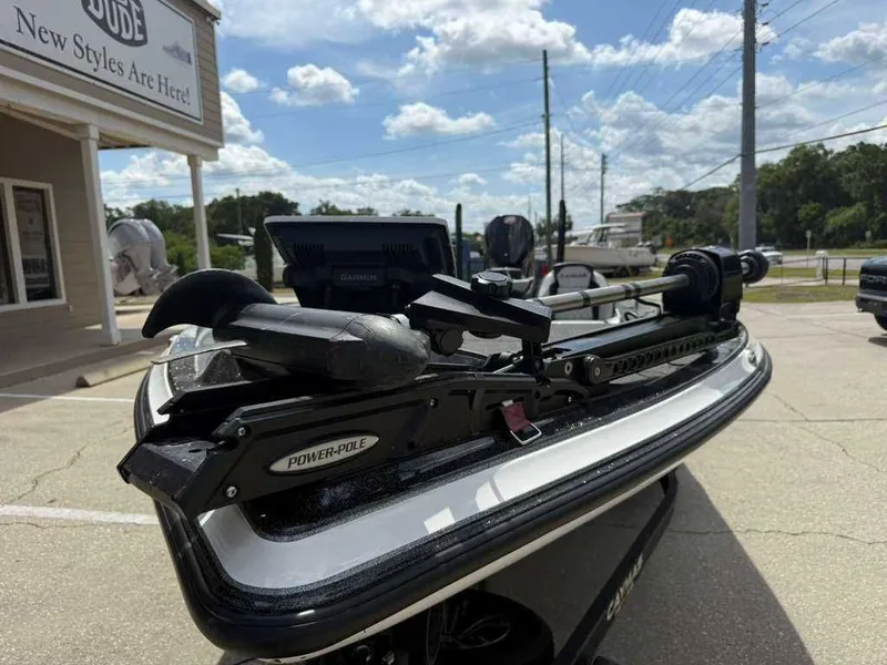 Slide: The Image of 2025 Caymas Bass CX 20 Pro boat with Power-Pole and Garmin equipment. - 18