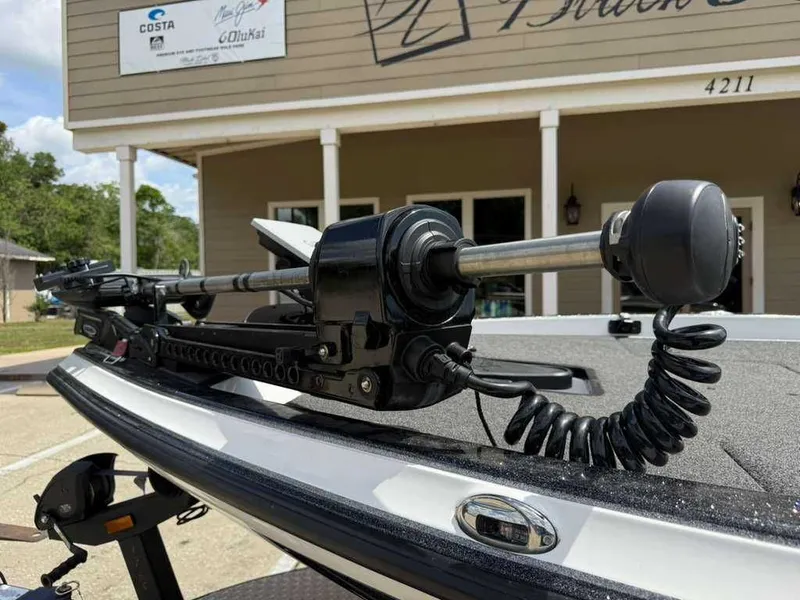 Slide: The Image of 2025 Caymas Bass CX 20 Pro with mounted trolling motor. - 19