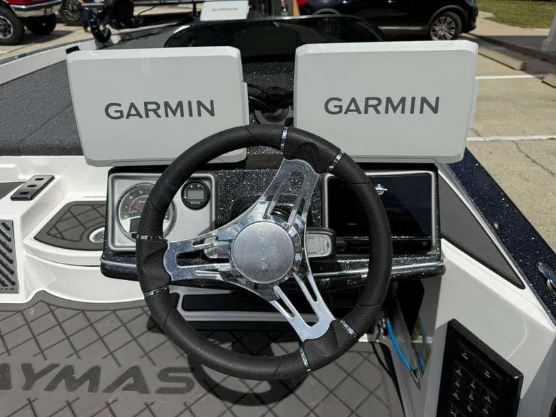 Slide: The Image of 2025 Caymas Bass CX 20 Pro helm with Garmin displays. - 21