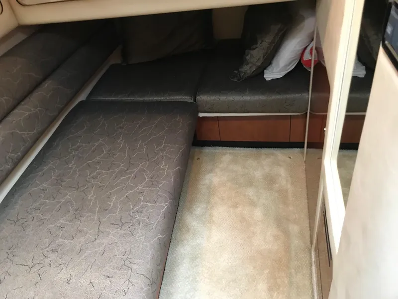 Slide: The Image of Interior of a 2003 Sea Ray 480 Sedan Bridge yacht. - 18