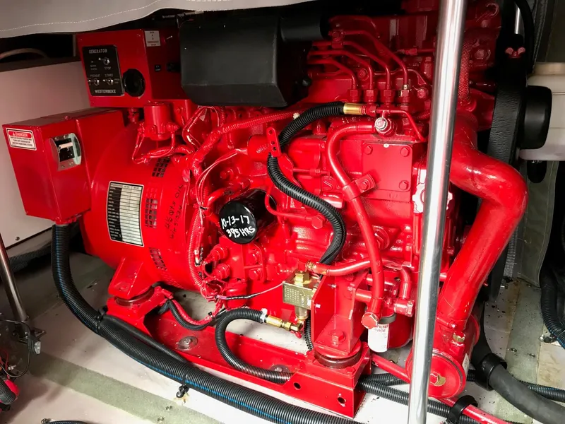 Slide: The Image of Engine room of 2003 Sea Ray 480 Sedan Bridge. - 27
