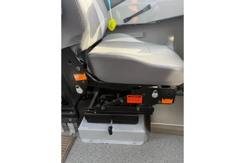 Slide: The Image of 2022 Hewescraft 220 Ocean Pro Hardtop interior seat detail. - 9