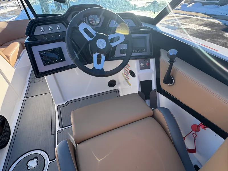 Slide: The Image of MasterCraft NXT21 2023 - 10