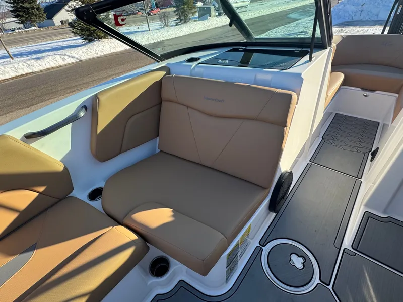 Slide: The Image of MasterCraft NXT21 2023 - 12