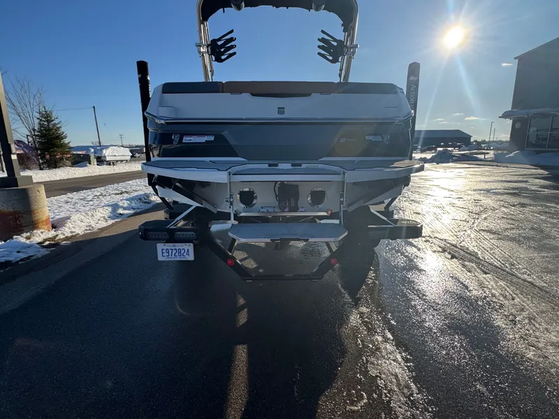 Slide: The Image of MasterCraft NXT21 2023 - 6