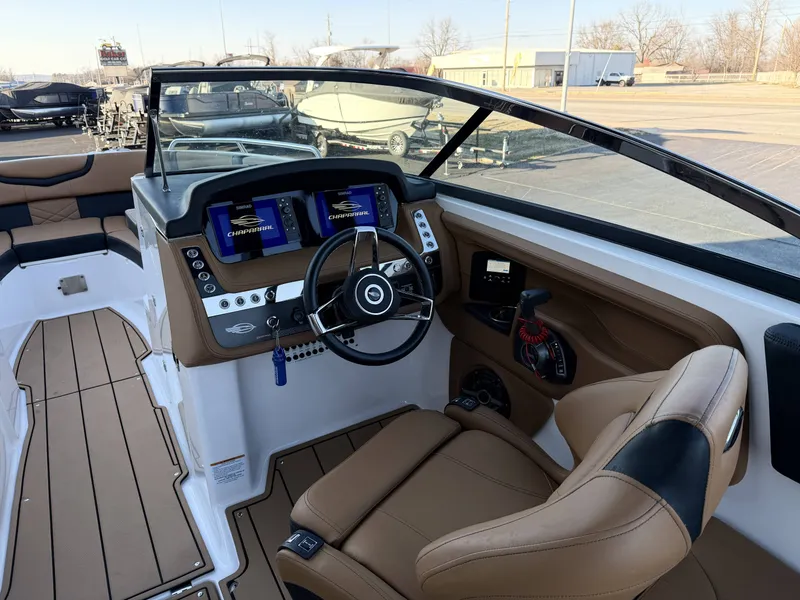 Slide: The Image of Chaparral 28 Surf 2023 - 10