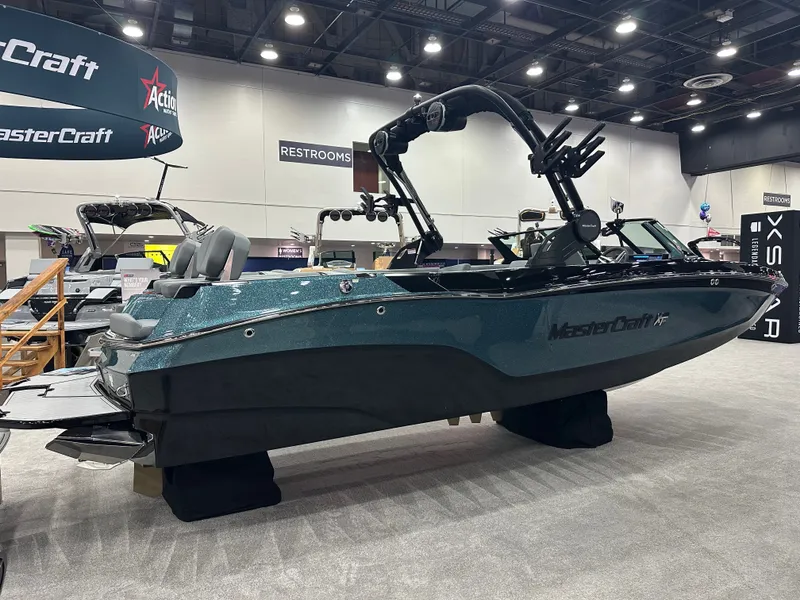 Slide: The Image of MasterCraft XT24 2025 - 2
