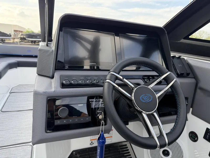 Slide: The Image of Cobalt R8 Surf 2026 - 19