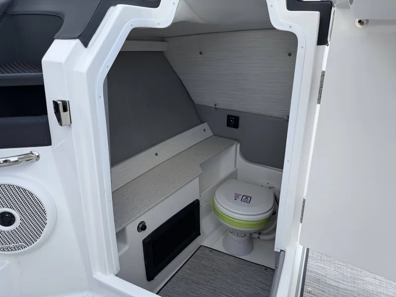 Slide: The Image of Cobalt R8 Surf 2026 - 20