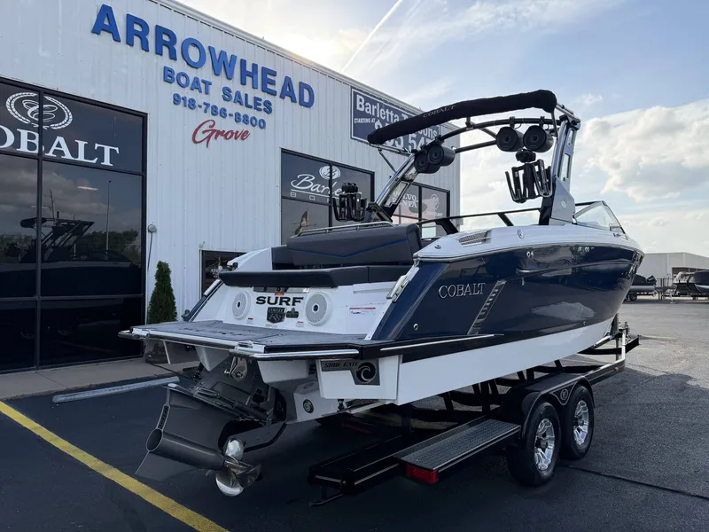 Slide: The Image of Cobalt R8 Surf 2026 - 31