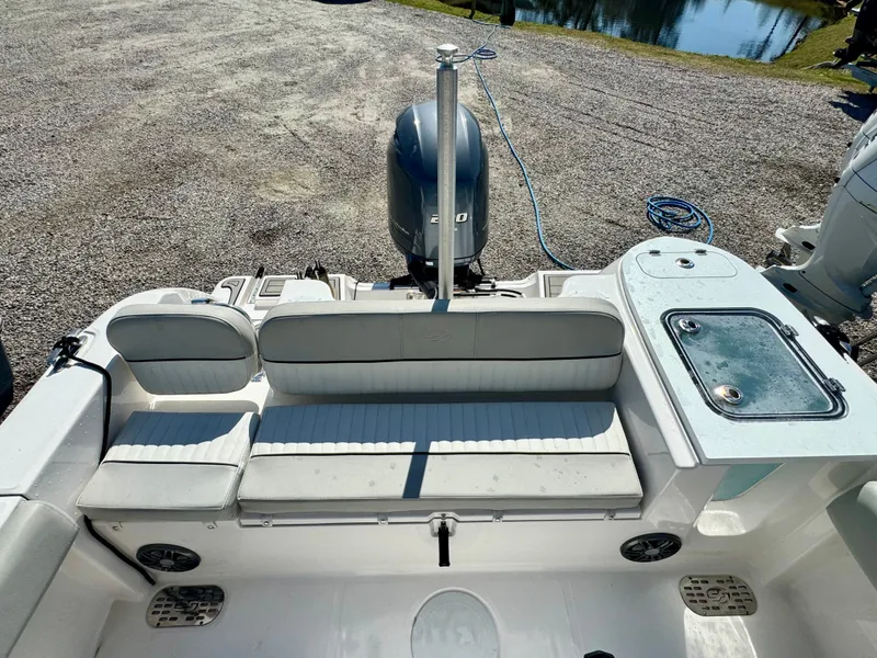 Slide: The Image of Rear view of a 2021 Sea Fox 228 Commander boat. - 14