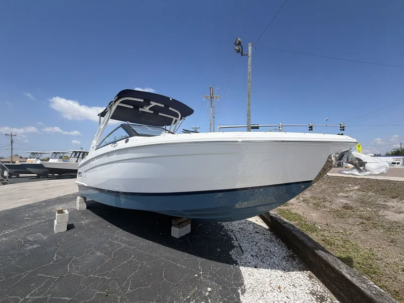 Slide: The Image of Cobalt R6 Outboard 2026 - 10