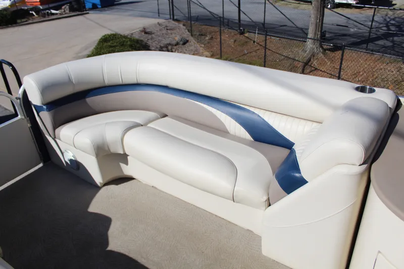 Slide: The Image of Hampton 2485 RL 2012 - 14