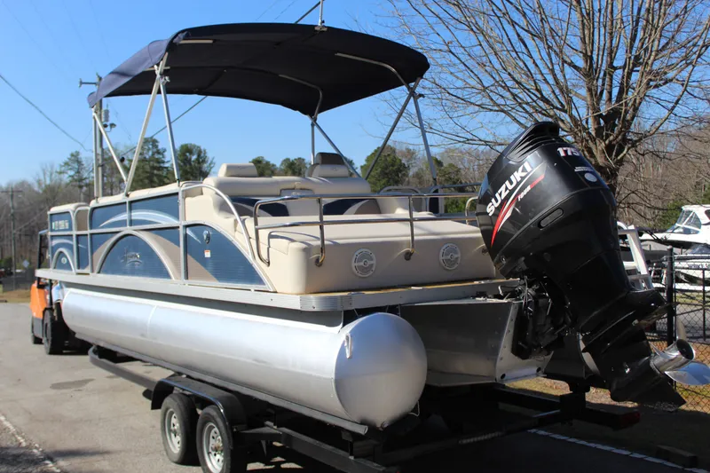 Slide: The Image of Hampton 2485 RL 2012 - 3