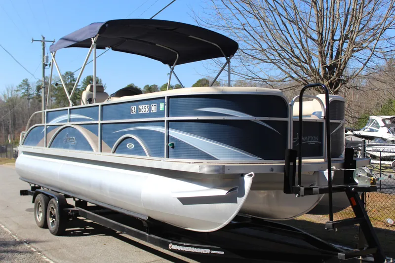 Slide: The Image of Hampton 2485 RL 2012 - 8