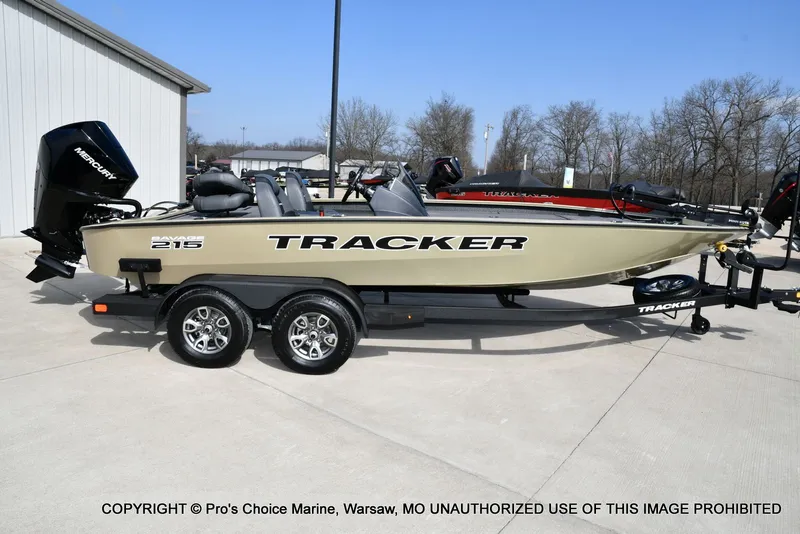 Slide: The Image of Tracker Savage 215 w/200HP Mercury 4 Stroke 2026 - 21
