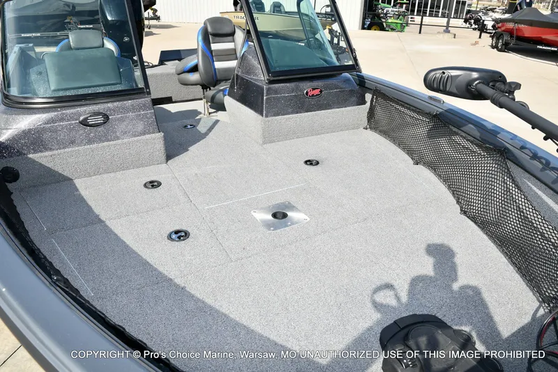 Slide: The Image of Ranger VS1882 WT 2022 - 32