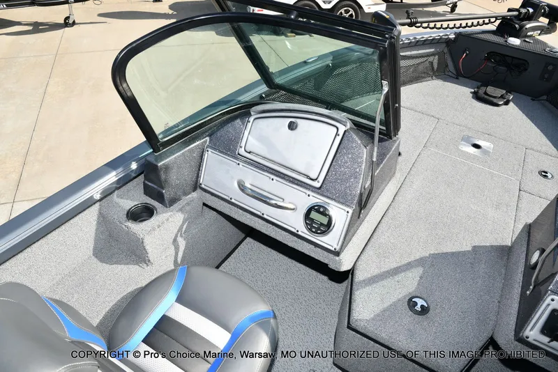 Slide: The Image of Ranger VS1882 WT 2022 - 42