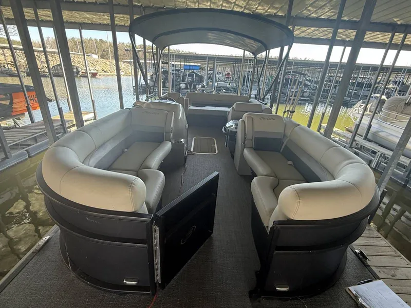 Slide: The Image of Barletta Cabrio C22U 2021 - 15