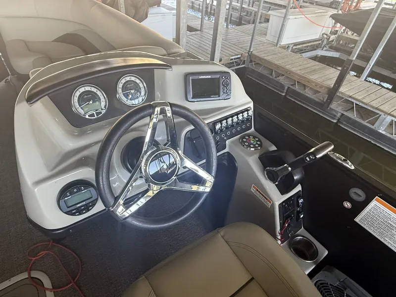 Slide: The Image of Barletta Cabrio C22U 2021 - 22