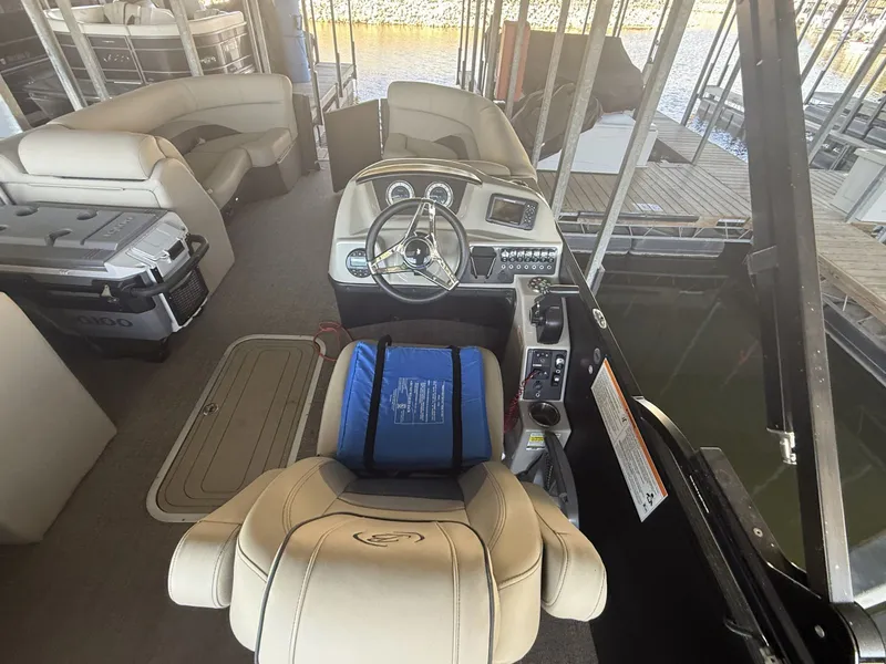 Slide: The Image of Barletta Cabrio C22U 2021 - 27