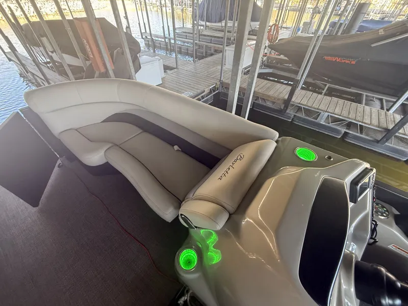 Slide: The Image of Barletta Cabrio C22U 2021 - 6