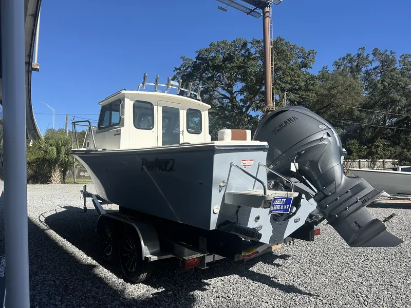 Slide: The Image of Parker Marine 217 Explorer WITH AC IN CABIN 2026 - 3